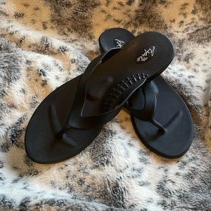 OKABASHI ASPIRE BLACK WEDGE FLIP FLOP NWOT